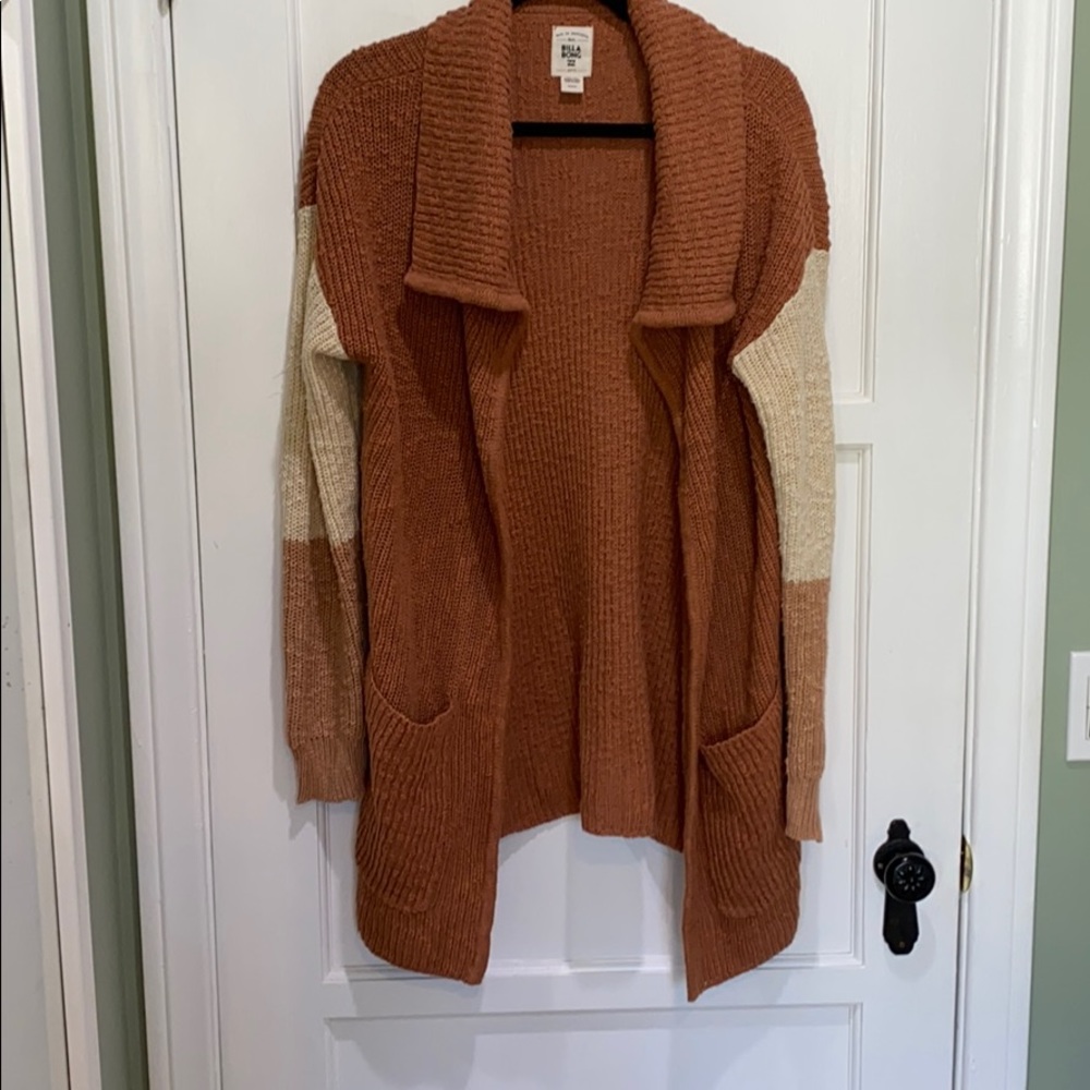 Billabong Women's Cardigan in Rust and Cream